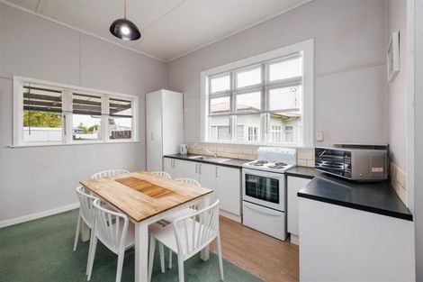 Photo of property in 10 Rira Street, Marton, 4710