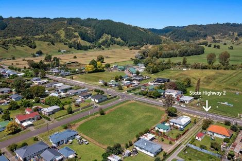 Photo of property in 35 Mckenzie Street, Taneatua, 3123