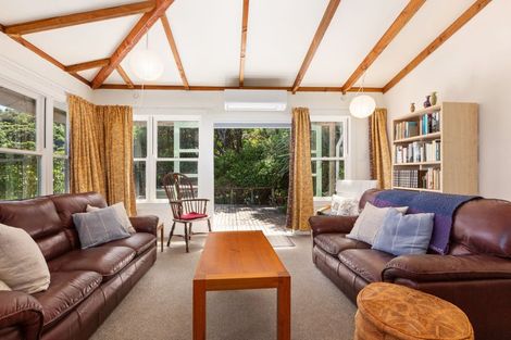 Photo of property in 17 Mahina Road, Mahina Bay, Lower Hutt, 5013