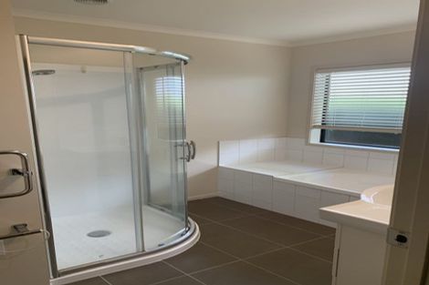 Photo of property in 4 Ella Place, Grandview Heights, Hamilton, 3200