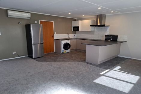 Photo of property in 69 Maplesden Drive, Clendon Park, Auckland, 2103