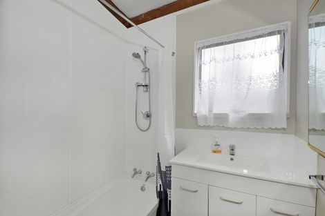 Photo of property in 14 Logan Place, Te Kamo, Whangarei, 0112