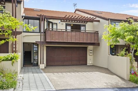 Photo of property in 10/8 Tobago Place, Sunnynook, Auckland, 0620