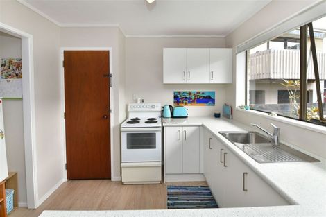 Photo of property in 2/438 Hibiscus Coast Highway, Orewa, 0931