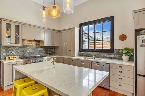 Photo of property in 1 Tamar Street, Rongotea, 4476