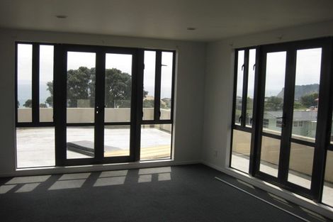 Photo of property in 1382 Whangaparaoa Road, Army Bay, Whangaparaoa, 0930