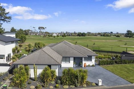 Photo of property in 16 Fishermans Rest, Waimairi Beach, Christchurch, 8083