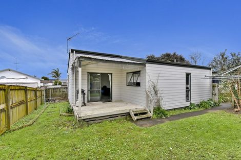 Photo of property in 1/140 Shifnal Drive, Randwick Park, Auckland, 2105