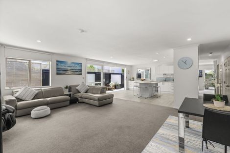 Photo of property in 115b Oceanview Road, Mount Maunganui, 3116