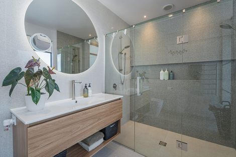 Photo of property in 7 Mason Rise, Tairua, 3508