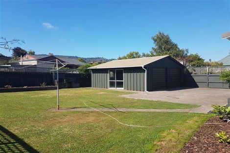 Photo of property in 15 Owhatiura Drive, Lynmore, Rotorua, 3010