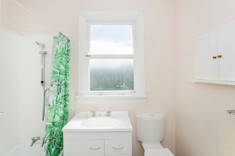 Photo of property in 15 Cochrane Street, Elgin, Gisborne, 4010