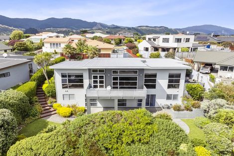 Photo of property in 12 Millennium Hill, Paraparaumu, 5032