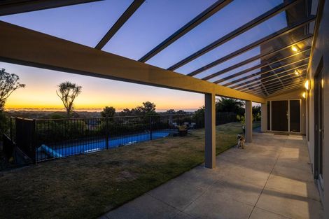 Photo of property in 33 Veale Road, Frankleigh Park, New Plymouth, 4371