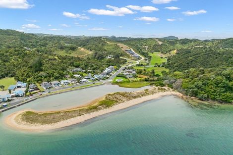 Photo of property in 11 Rihi Paea Rise, Ngunguru, 0173