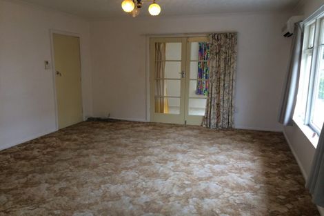 Photo of property in 1/122 Avonhead Road, Avonhead, Christchurch, 8042