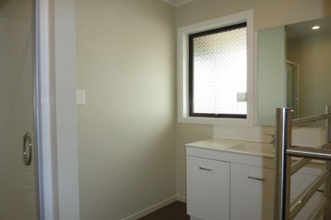 Photo of property in 2/21 Finsbury Street, Islington, Christchurch, 8042