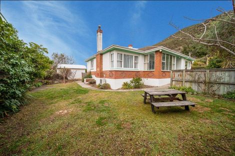 Photo of property in 10 Kelso Street, Roxburgh, 9500