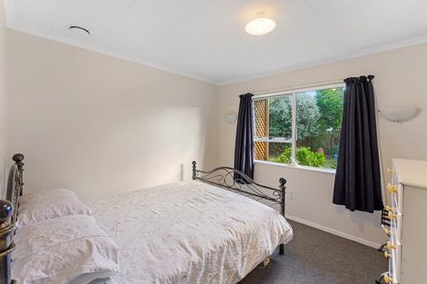 Photo of property in 14 Rodney Grove, Paraparaumu, 5032