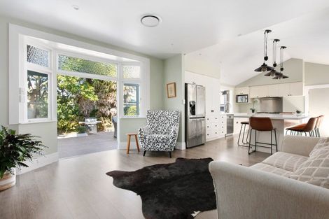 Photo of property in 109 Iranui Road, Inner Kaiti, Gisborne, 4010