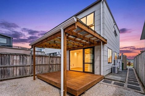 Photo of property in 10 Toia Lane, Silverdale, 0932