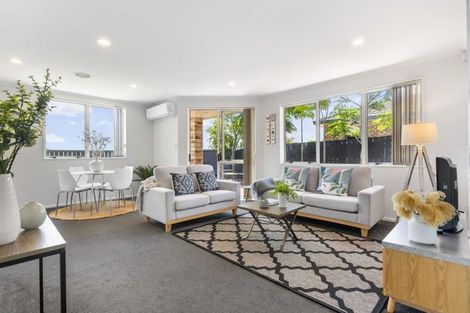 Photo of property in 5 Frederick Reece Drive, The Gardens, Auckland, 2105