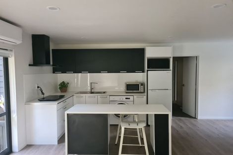 Photo of property in 12 Hazel Glen, Bayview, Auckland, 0629