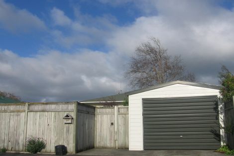 Photo of property in 28 Aberdeen Avenue, Takaro, Palmerston North, 4412