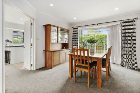 Photo of property in 6 Orohena Close, Northpark, Auckland, 2013