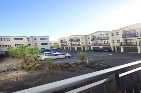 Photo of property in 14/346 Oceanbeach Road, Mount Maunganui, 3116
