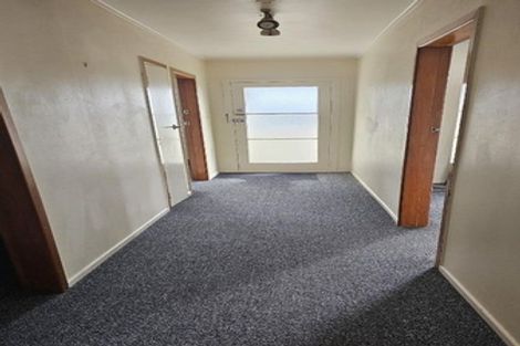 Photo of property in 4 Ranui Avenue, Ranui, Auckland, 0612