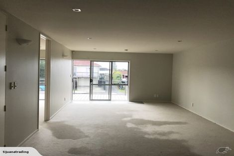 Photo of property in 204/252 Centreway Road, Orewa, 0931