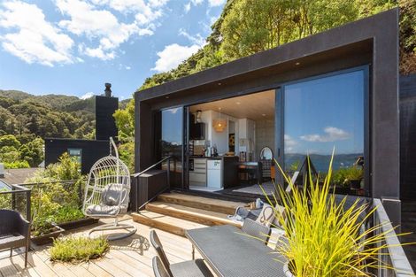 Photo of property in 616a Marine Drive, Days Bay, Lower Hutt, 5013