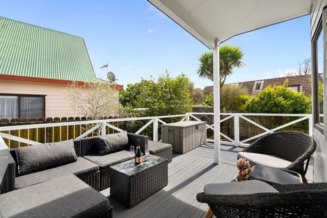 Photo of property in 80b Aviemore Drive, Highland Park, Auckland, 2010