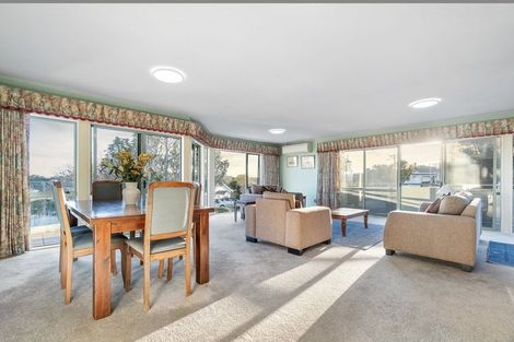 Photo of property in 9 Mariposa Crescent, Birkenhead, Auckland, 0626