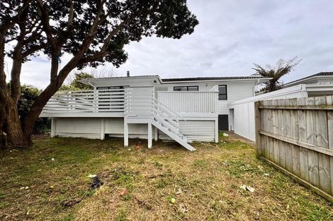 Photo of property in 2/1 Carter Place, Manurewa, Auckland, 2102