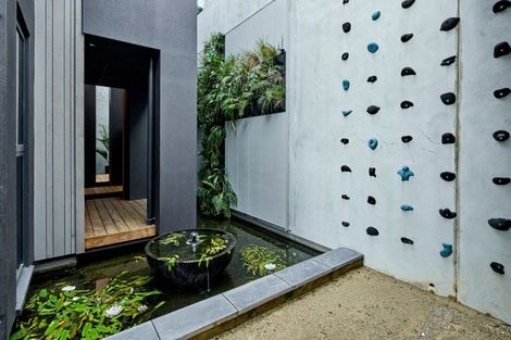 Photo of property in 14 Shalimar Crescent, Khandallah, Wellington, 6035