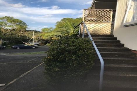 Photo of property in 15 Vandeleur Avenue, Birkdale, Auckland, 0626