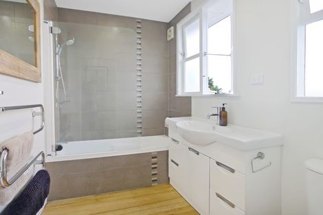 Photo of property in 132a Ireland Road, Mount Wellington, Auckland, 1060