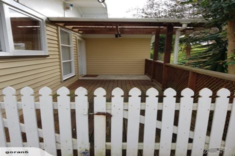 Photo of property in 2/198 Verbena Road, Birkdale, Auckland, 0626