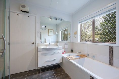 Photo of property in 16 Trewavas Street, Motueka, 7120