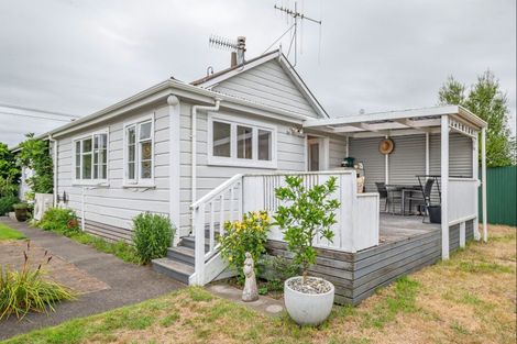 Photo of property in 165 Cambridge Street, Levin, 5510