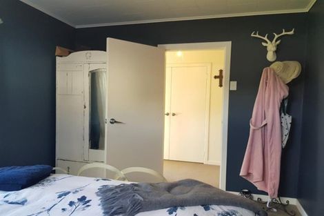 Photo of property in 23 Awanui Street, Merrilands, New Plymouth, 4312