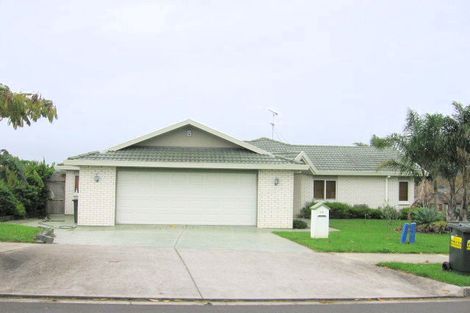 Photo of property in 17 Te Wharau Drive, Greenhithe, Auckland, 0632