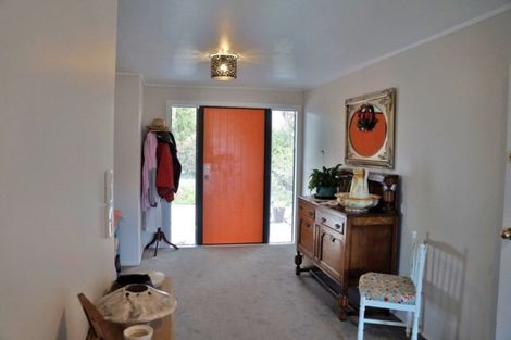 Photo of property in 30 Manaia View Road, One Tree Point, 0118