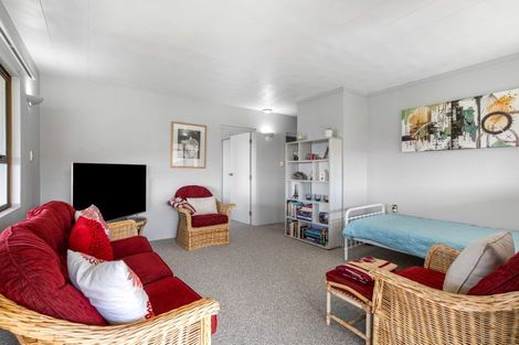 Photo of property in 133 Bruce Wallace Place, Whangamata, 3620