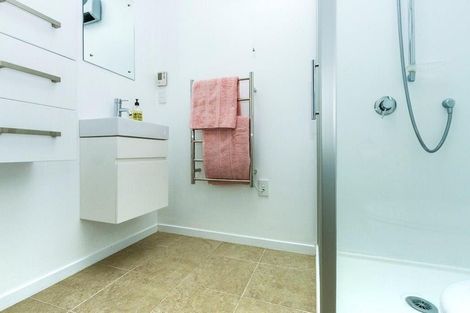 Photo of property in 2/6 Evan Street, Belmont, Auckland, 0622