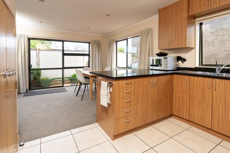 Photo of property in 33 Argentine Avenue, Miramar, Wellington, 6022