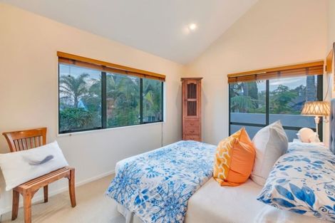 Photo of property in 12 Waipuia Place, Greenhithe, Auckland, 0632