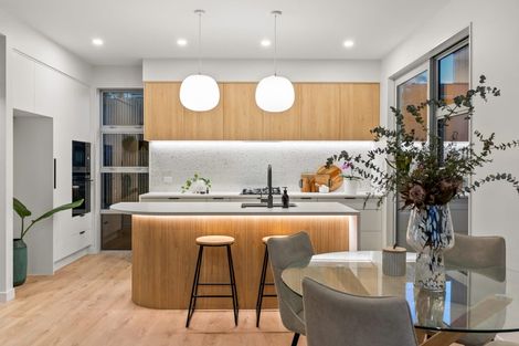 Photo of property in 3 Trafalgar Road, Milford, Auckland, 0620